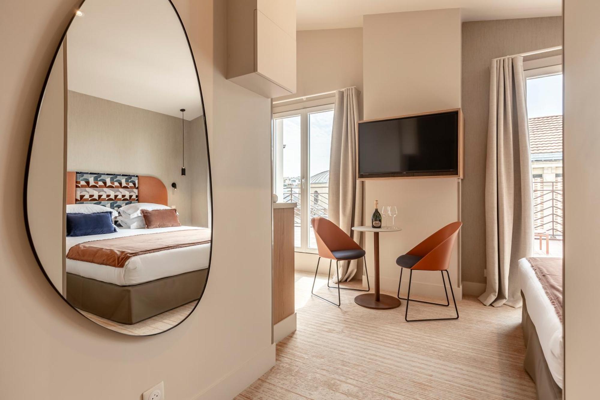 Fl - By Sweett Hotel Paris