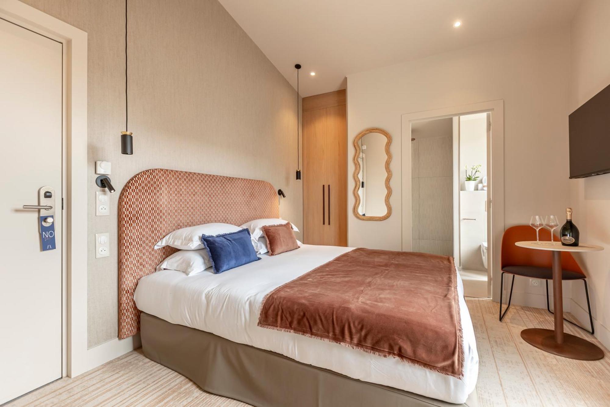 Fl - By Sweett Hotel Paris