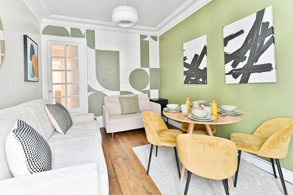 A 14eme Apartment