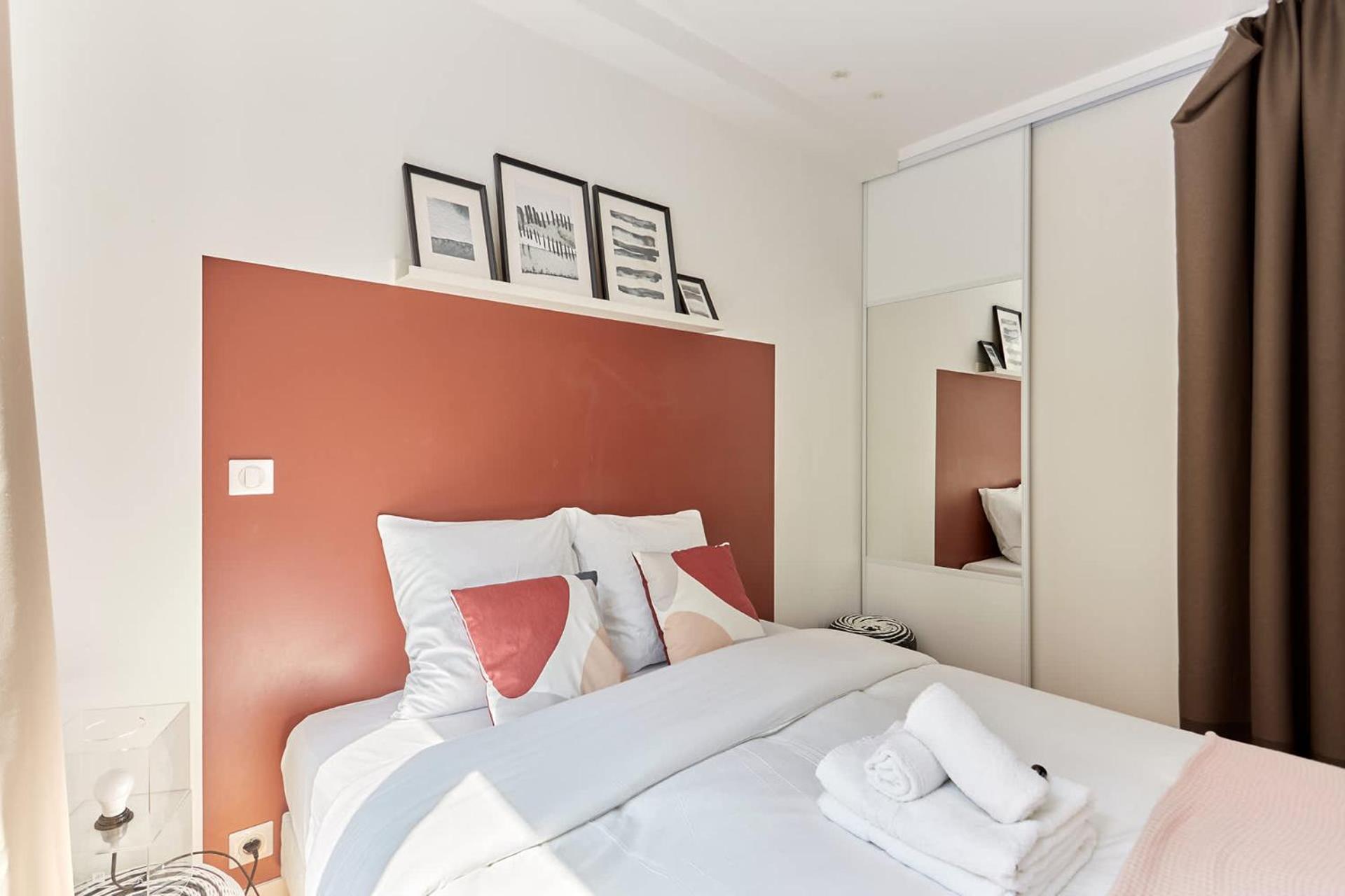 Charming Flat In The Heart Of *