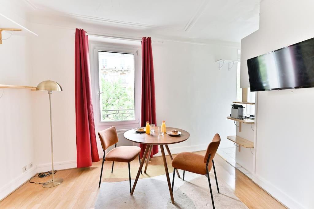 Apartment Petit Voltaire Nation *
