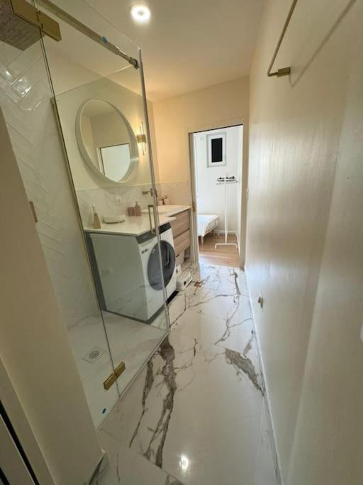 Alesia Apartment