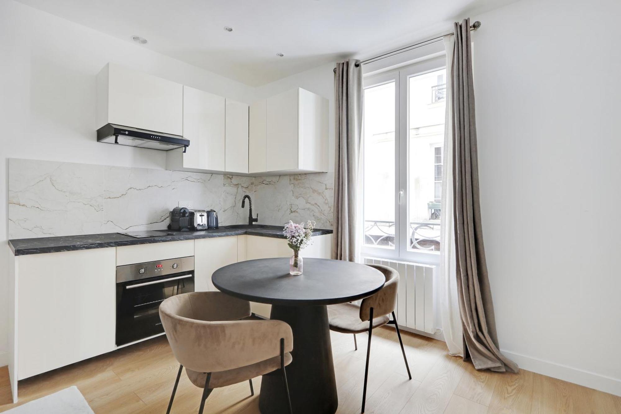 Apartment Pick A Flat's In Sentier-montorgueil - Rue Du Nil Paris