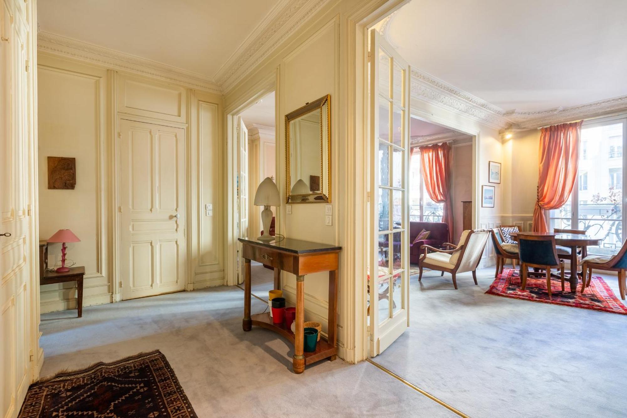 Apartamento Le Laos - Tour Eiffel - Metro 6 Cambronne Paris