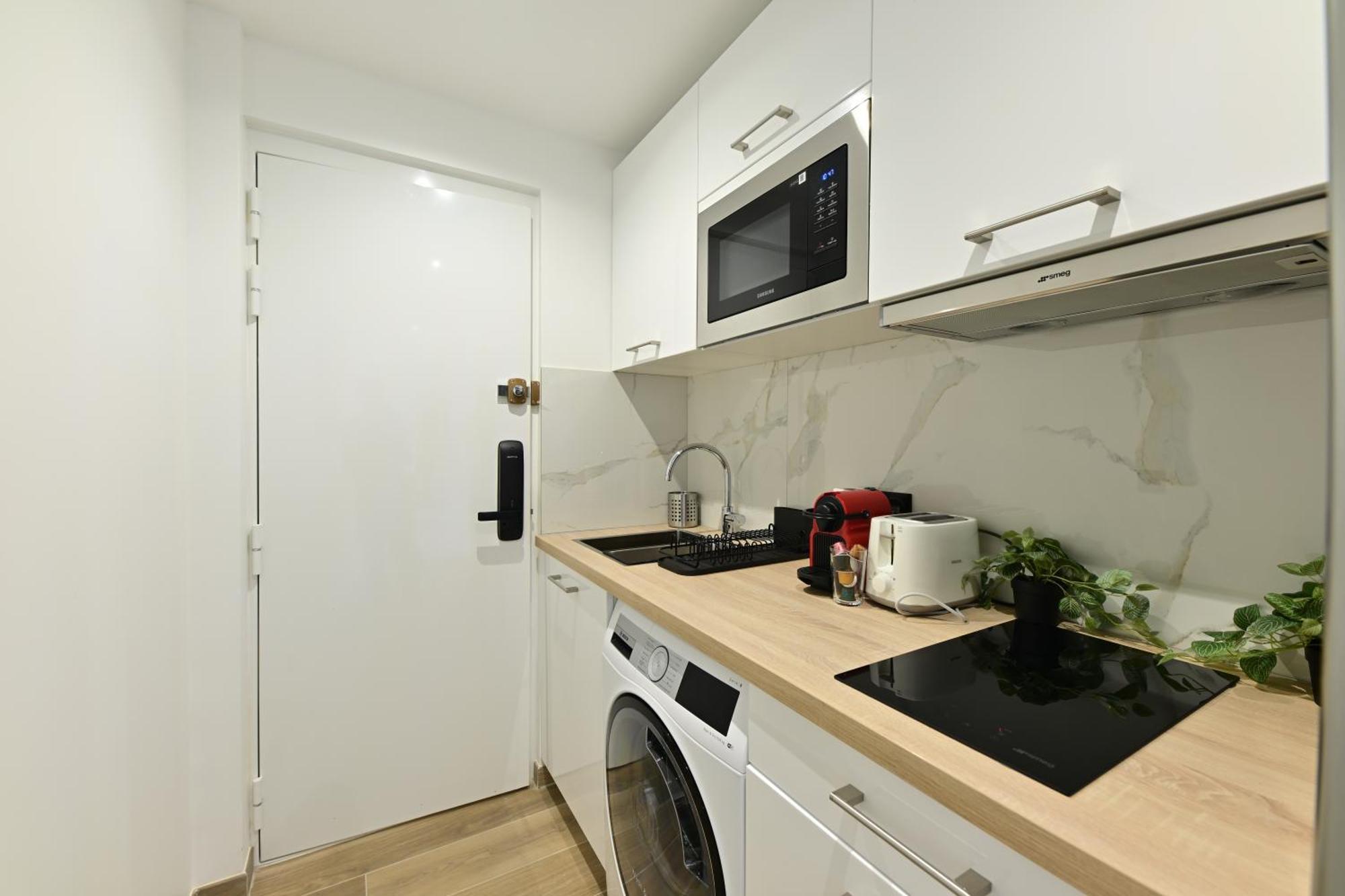 Climatise Porte Versailles Apartment