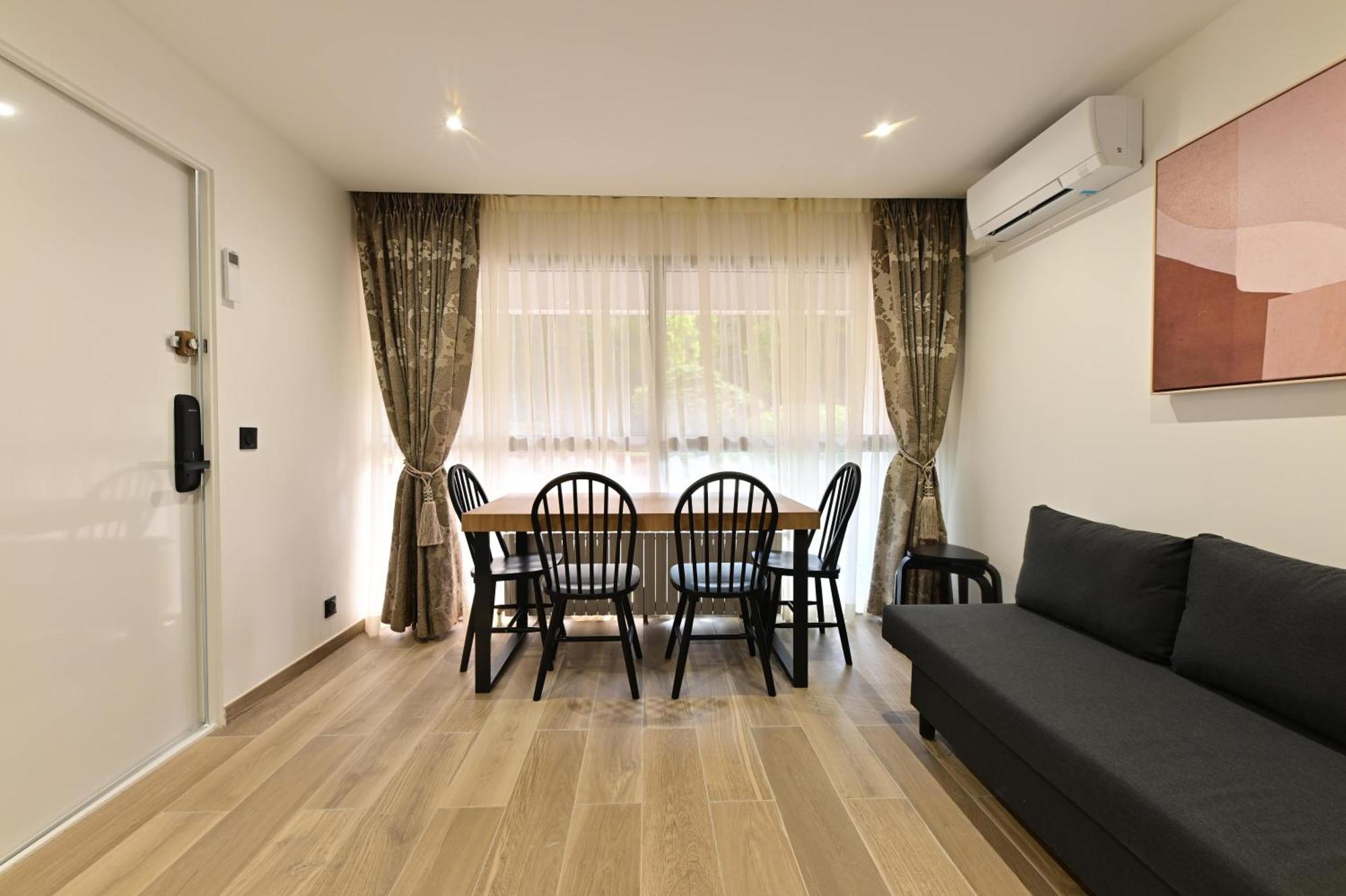 Apartment Climatise Porte Versailles