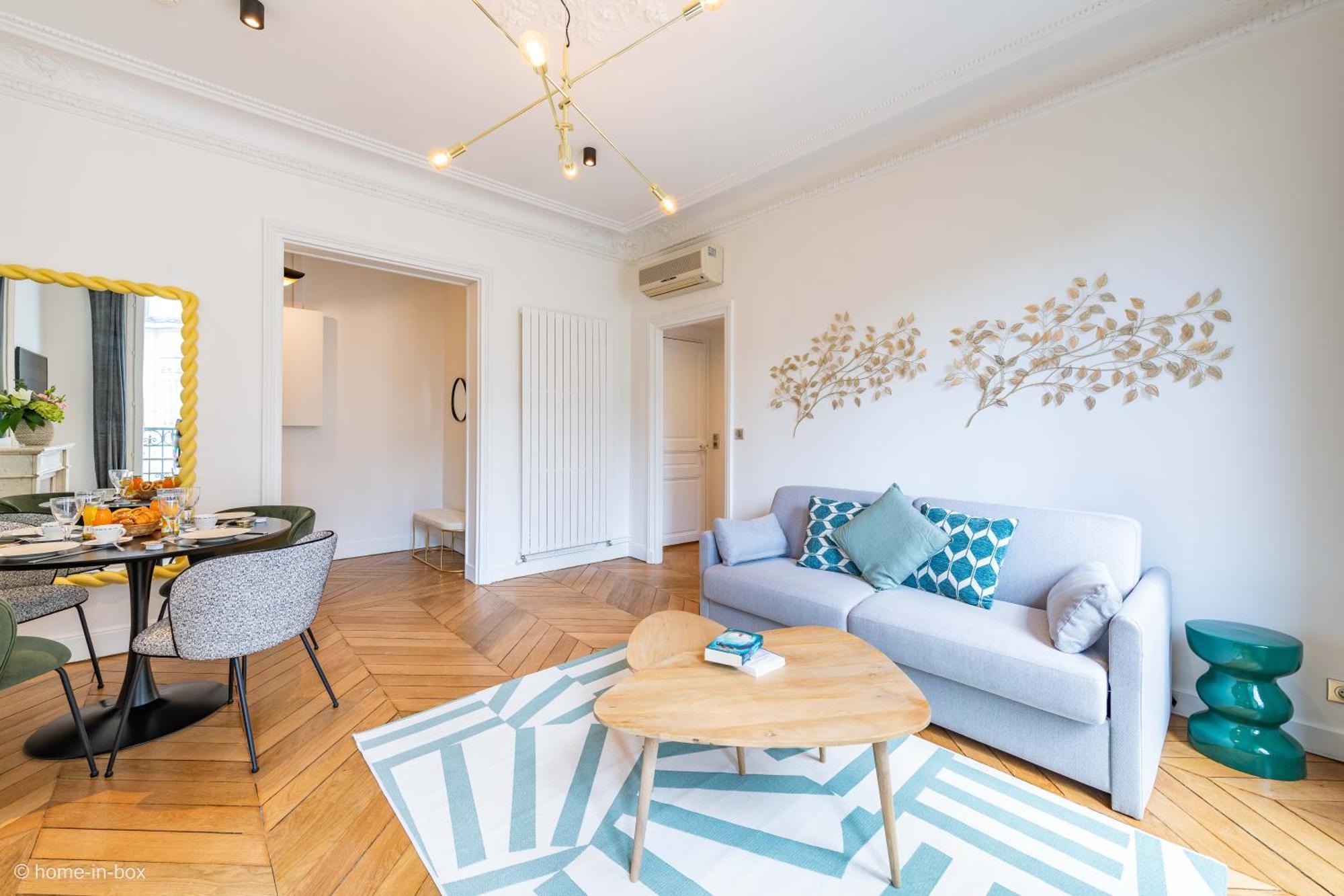 Hotelhome 16 3* Paris