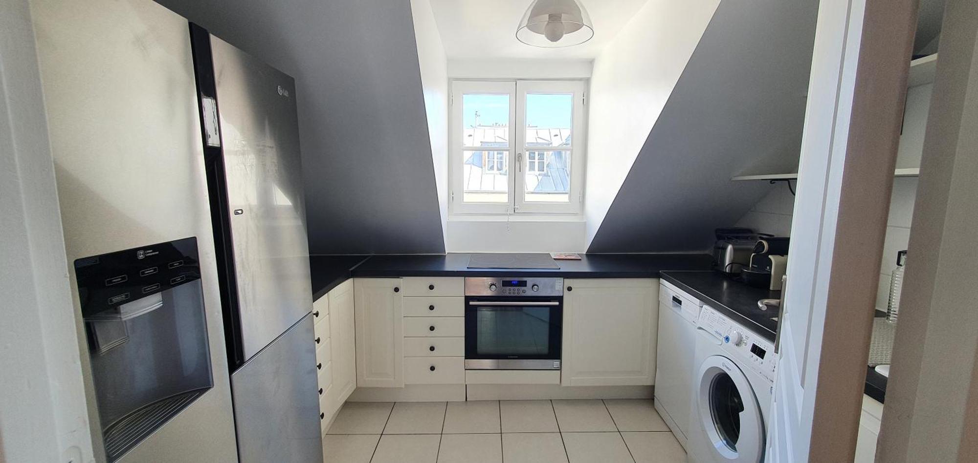 Apartment Climatise Pour 6 Personnes Secteur Opera Garnier, Galeries Lafayette *