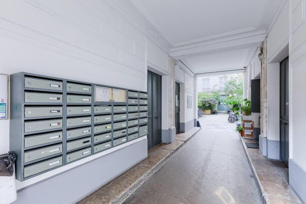 Pour 3 - Confort Moderne, Proche Metro Apartment *