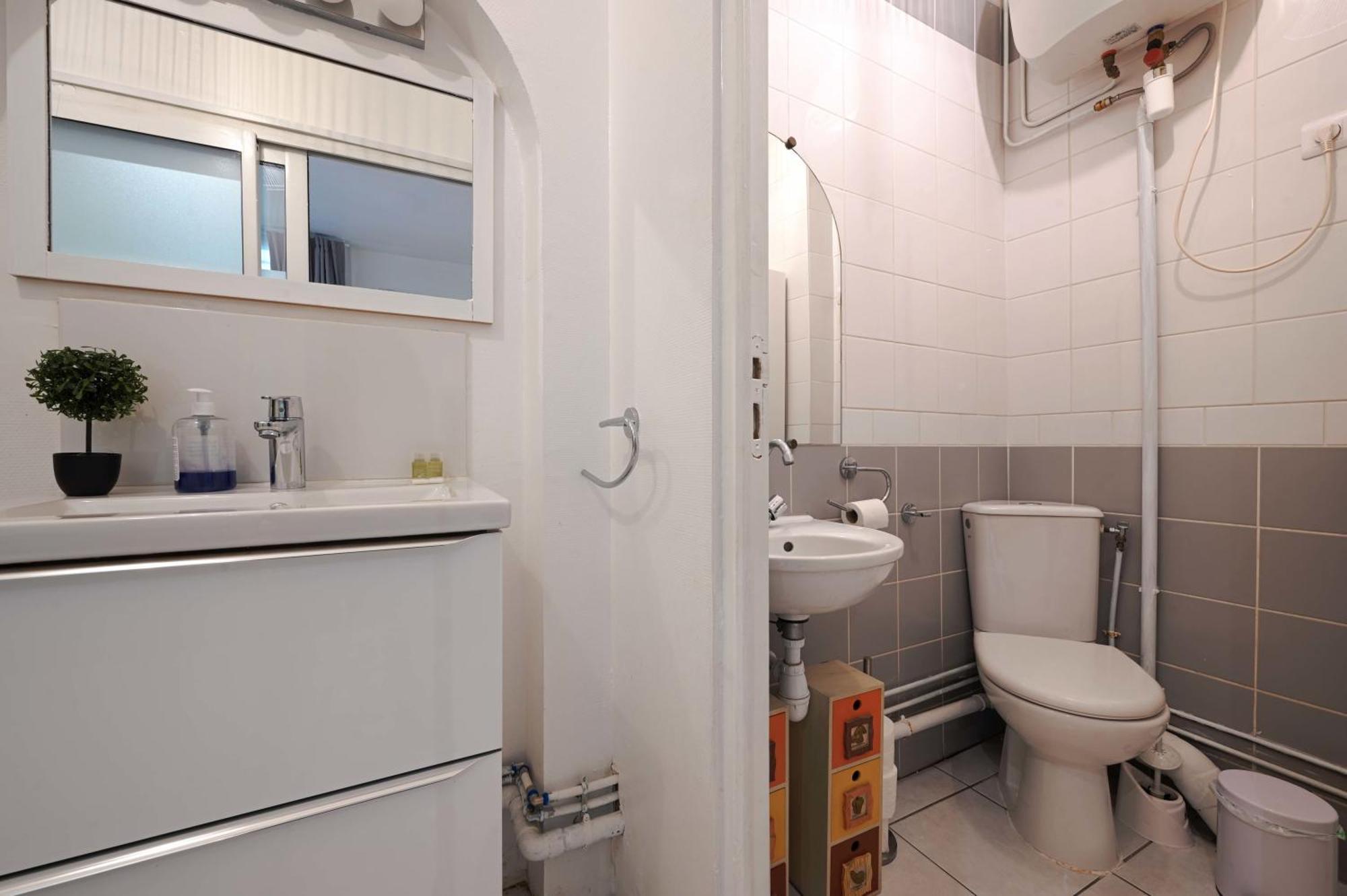 Apartment Lovely For 2 Persons Center Of