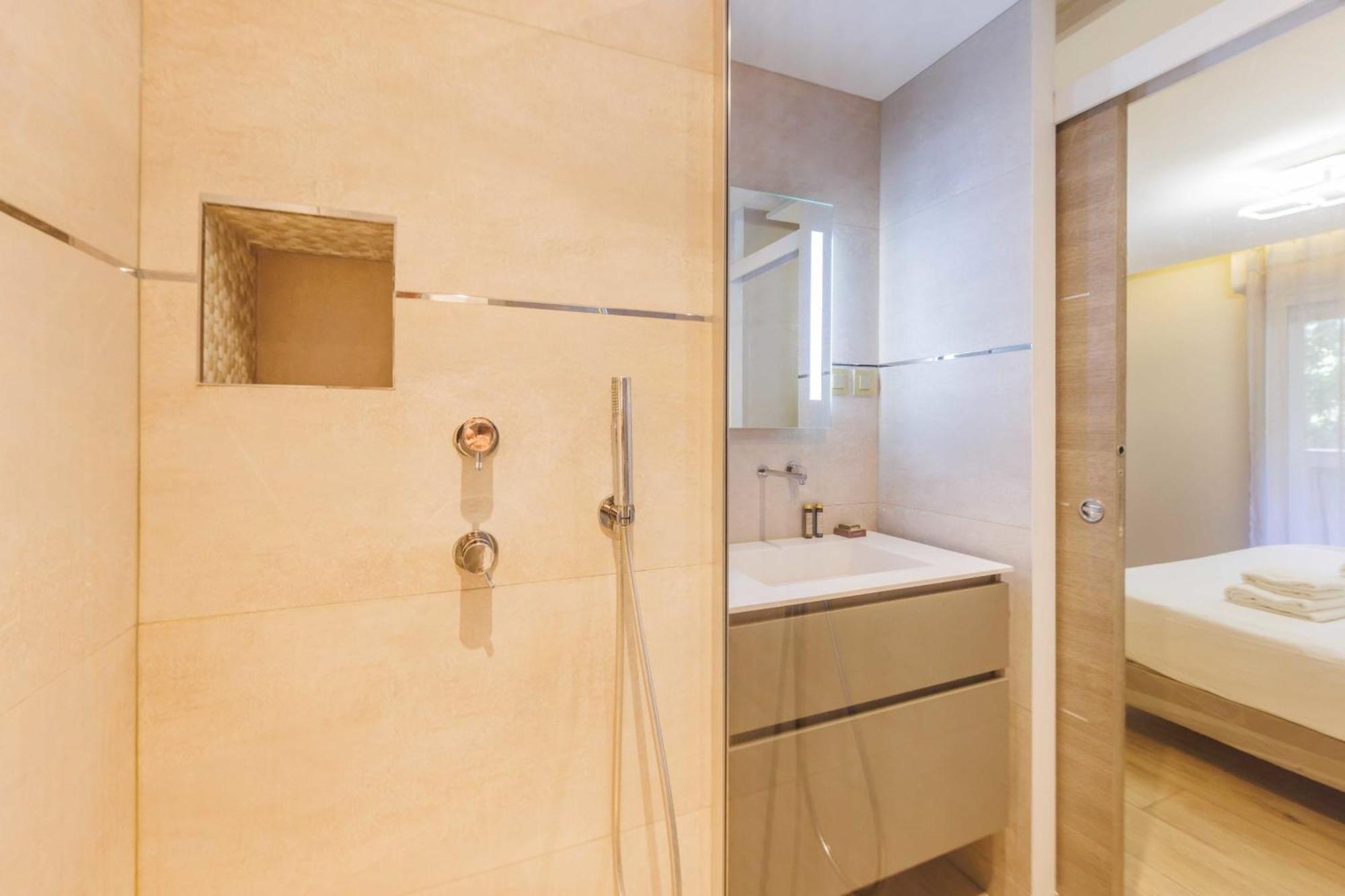 Apartment Authentic - 3br-8p - La Paris