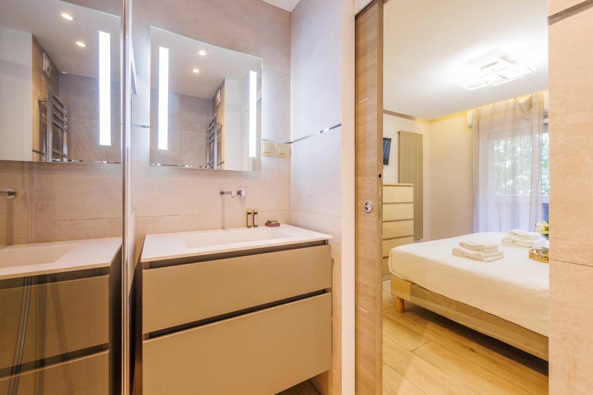 Authentic - 3br-8p - La