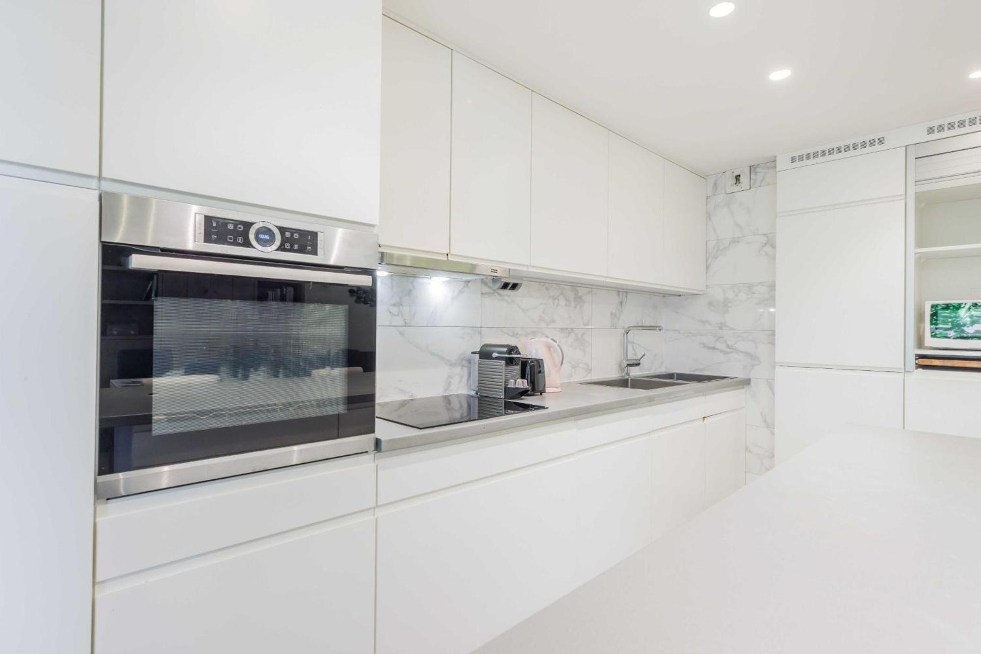 Apartment Authentic - 3br-8p - La