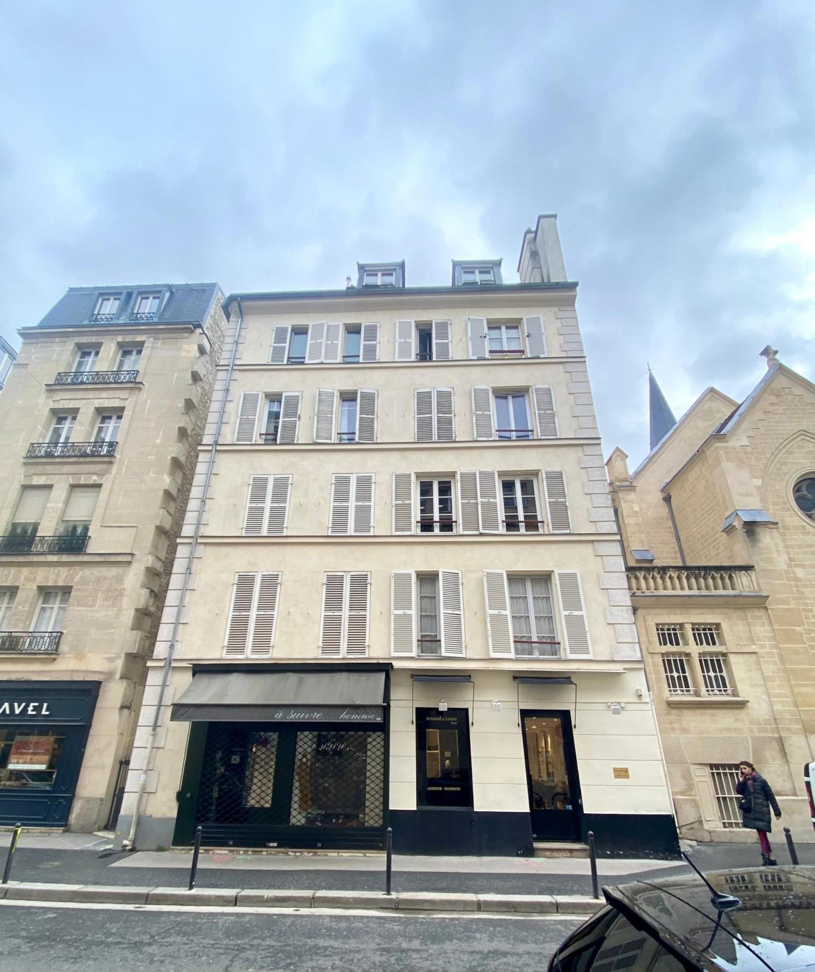 Brand New - Rue Cler *