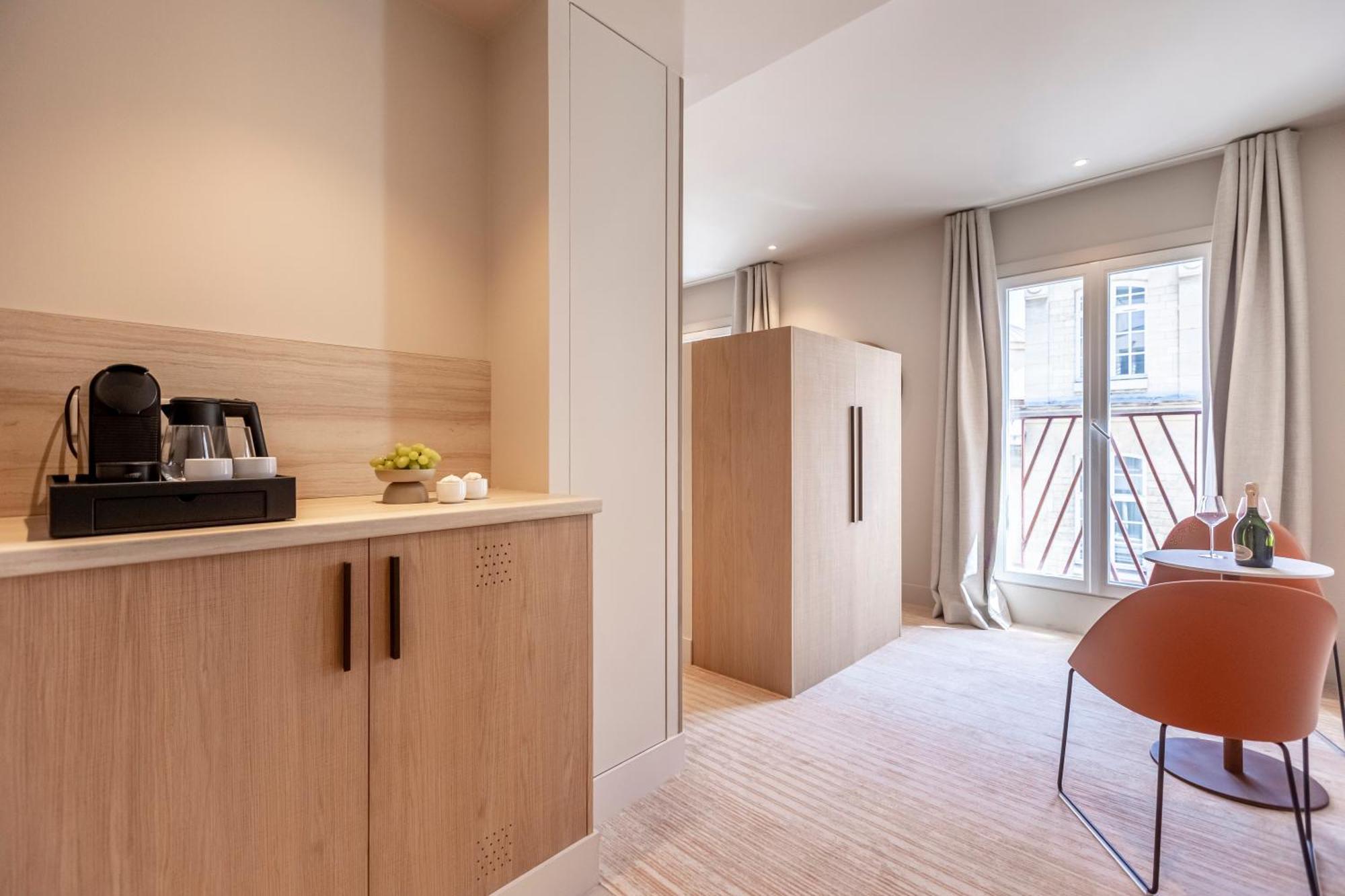 Fl By Sweett Hotel 4*