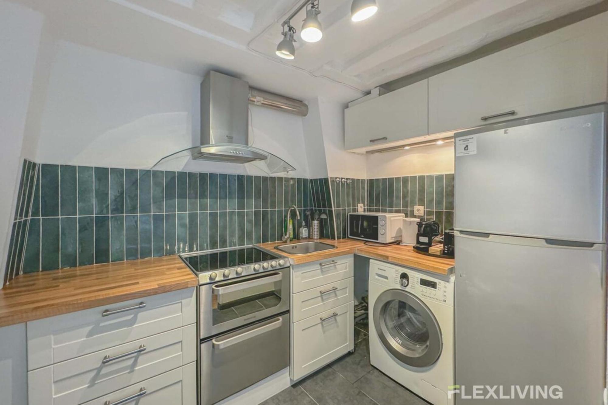 Flexliving - - Lune * Paris