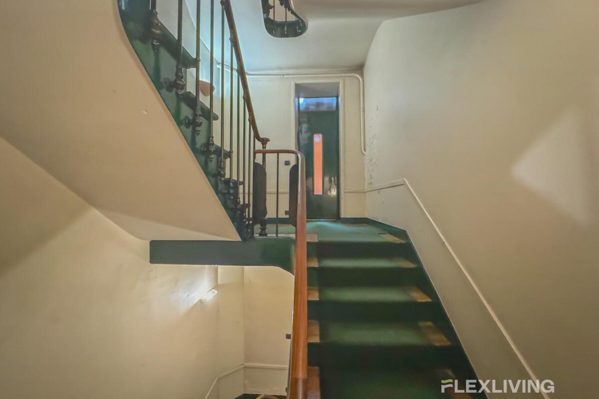 Flexliving - Whole Flat - Bateliere Apartment *