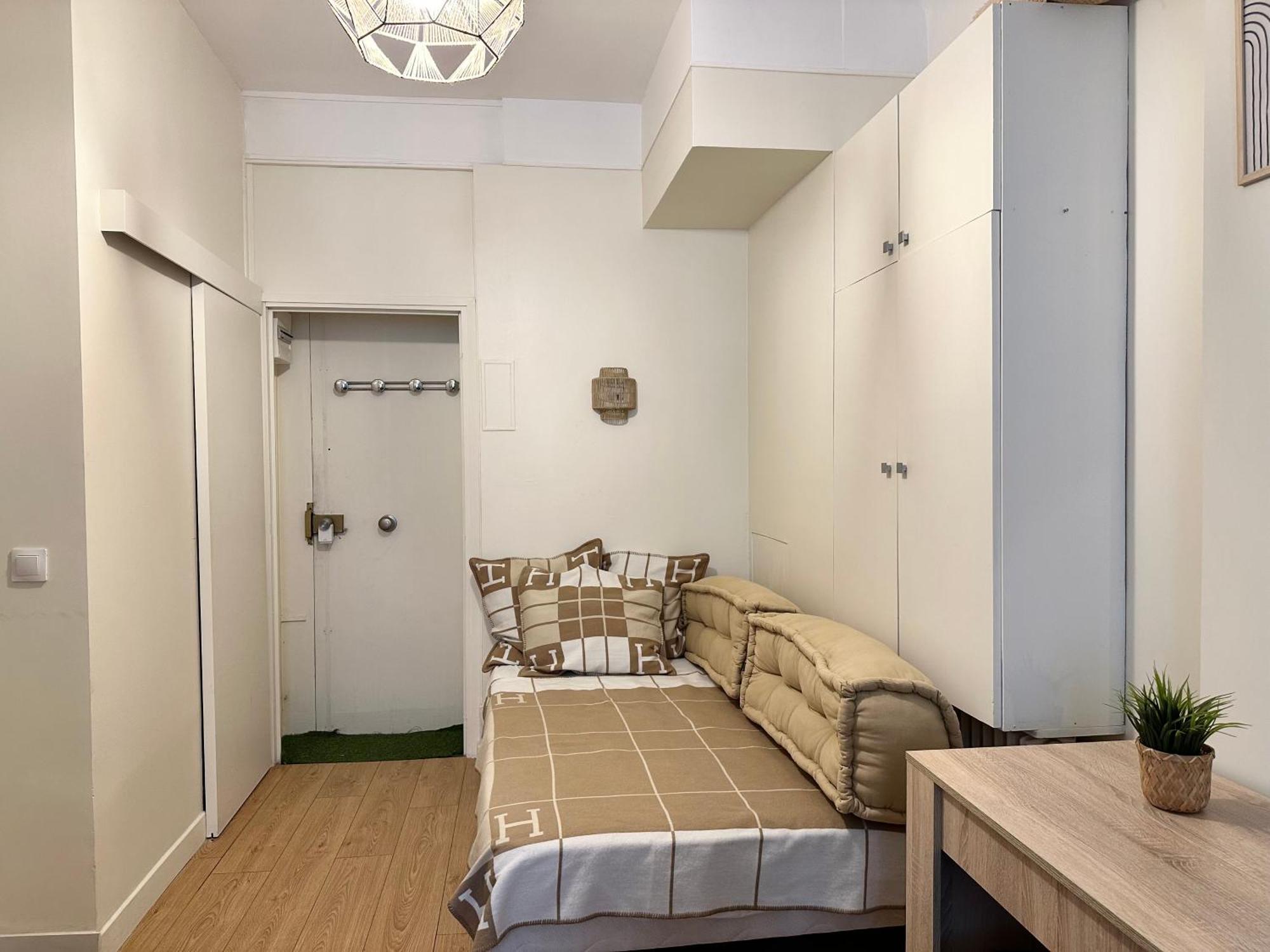 Arc De Triomphe -marie Antoinette Garden Apartment *
