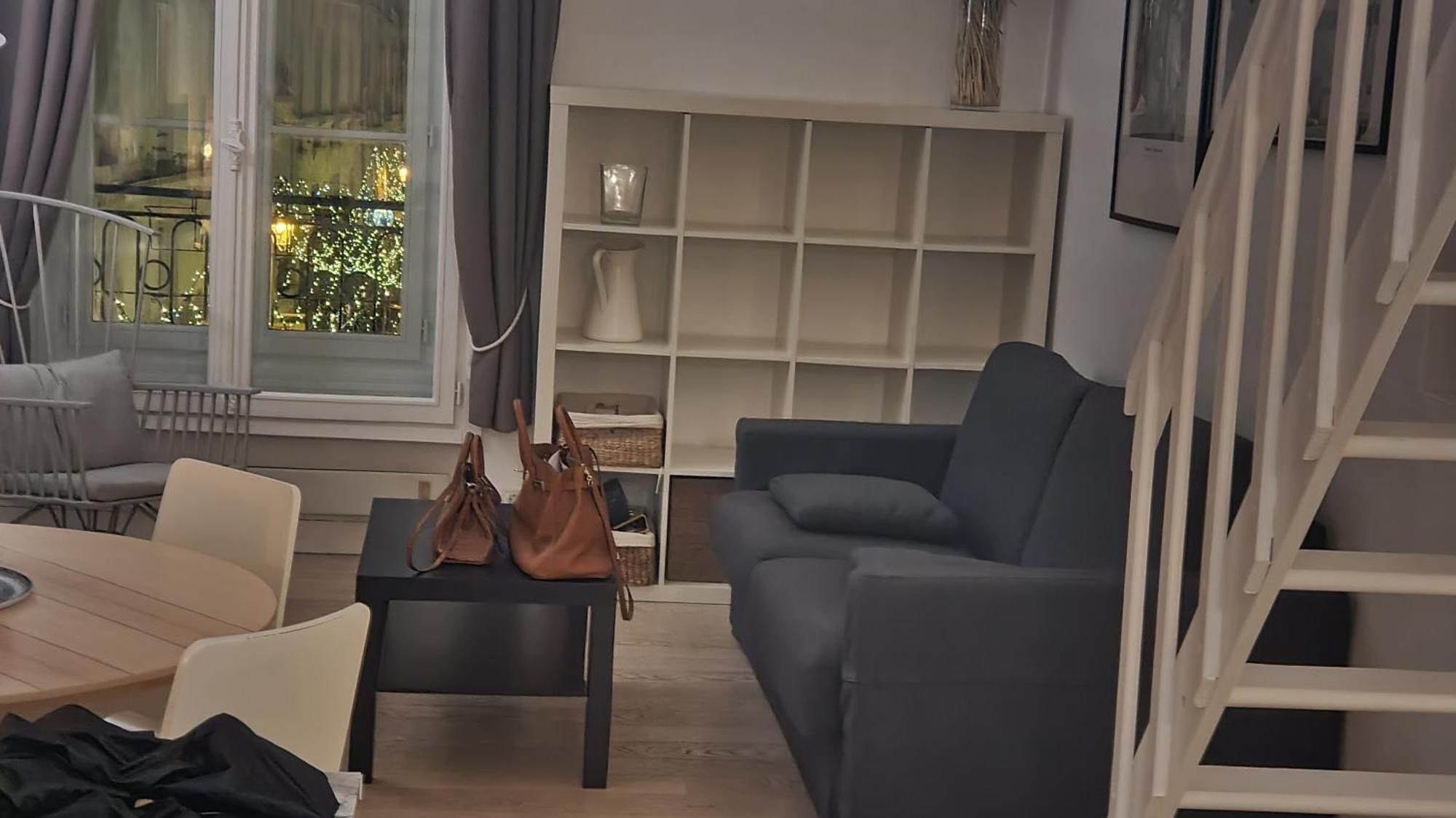 Apartment 1 Minute Gare Montparnasse , Center , Front Metro,close To Eiffel Tour And Louvre Meusm Paris