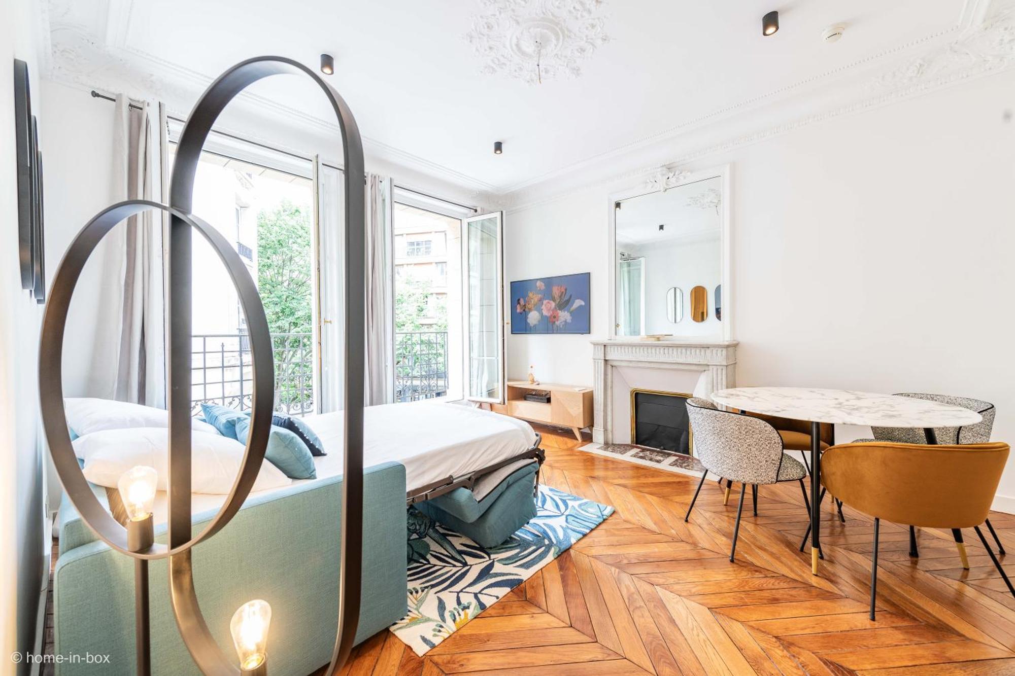 Hotelhome 16 3* Paris