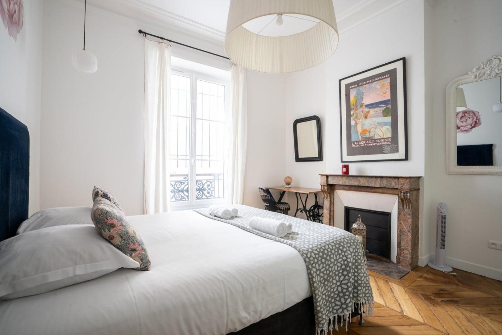 Guestready - A Classic Touch Of Parisian Glamour