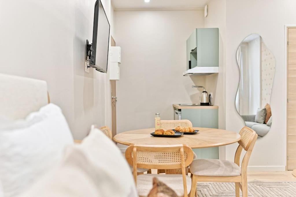 Apartment Parisien - 17eme Arrondissement Paris