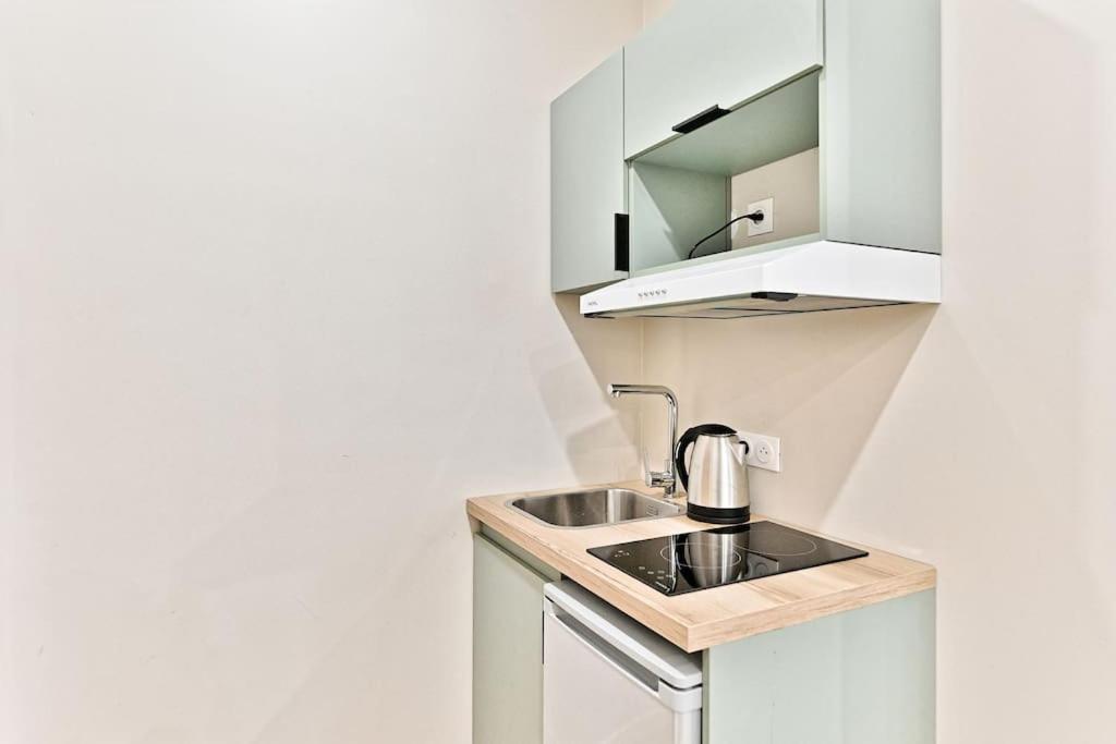 Apartment Parisien - 17eme Arrondissement