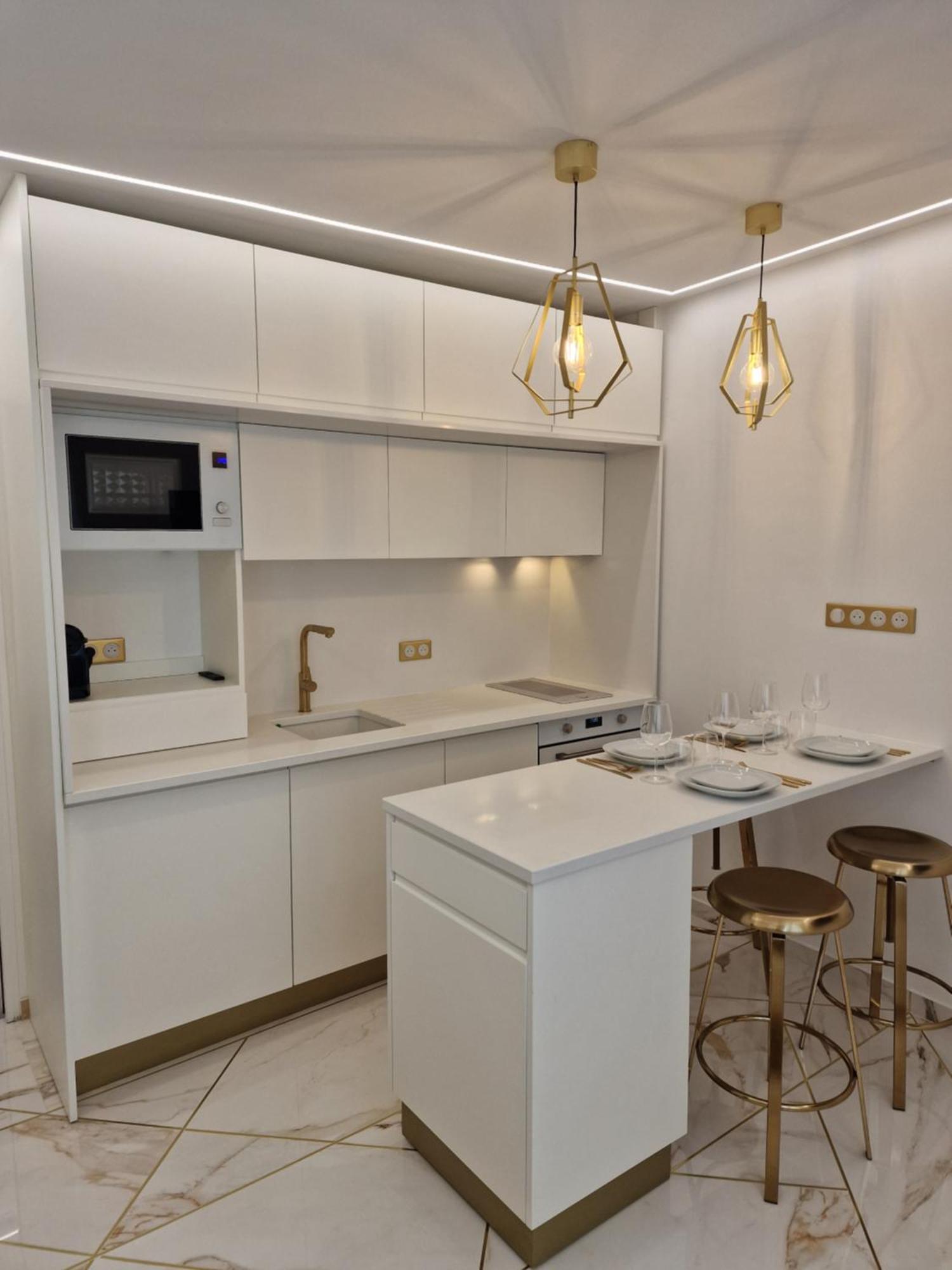 - Montmartre Apartment *
