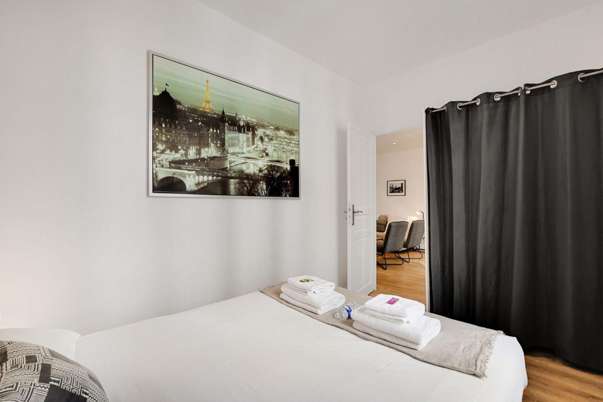 Newly Restored - Montmartre Apartment