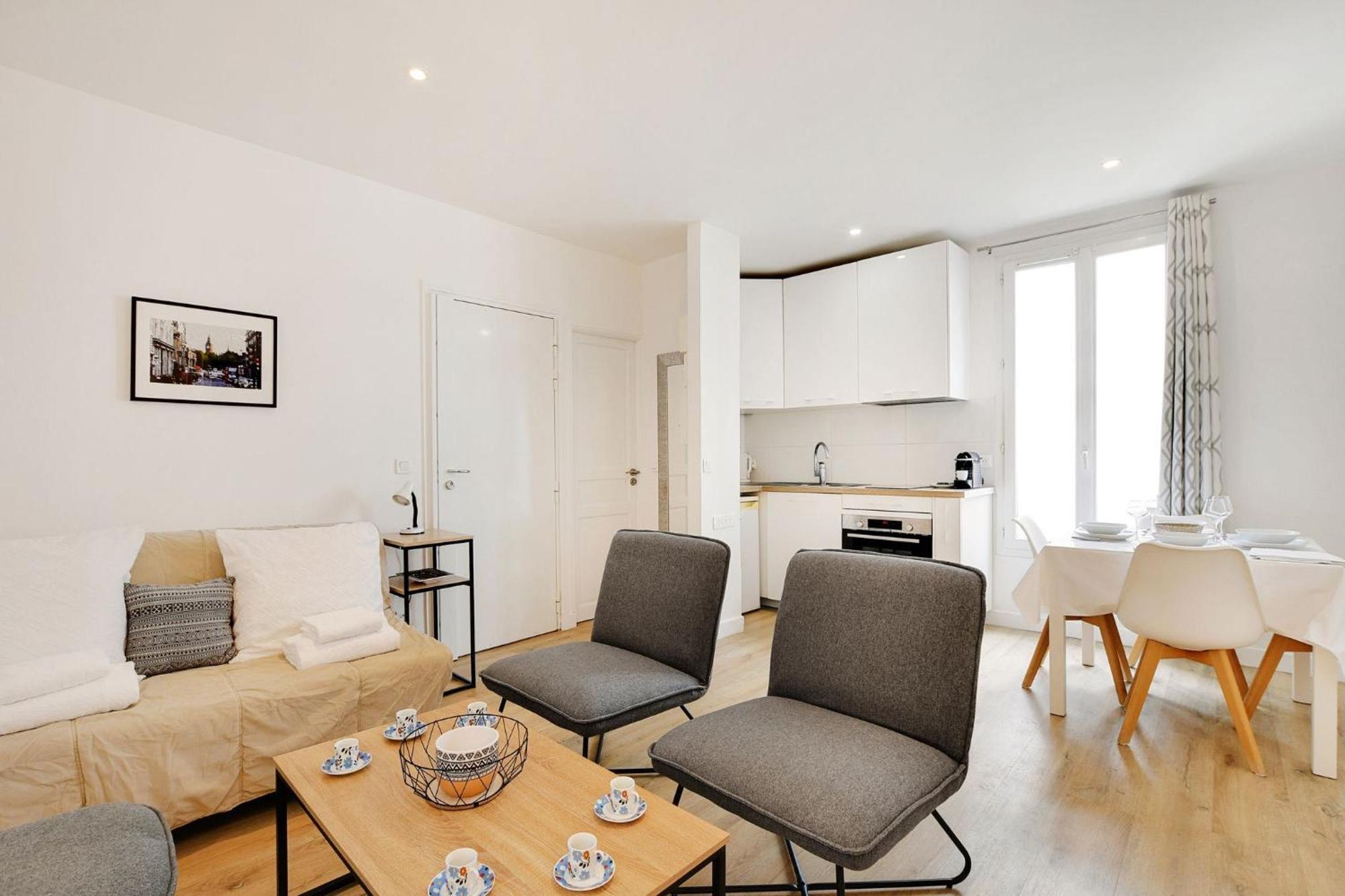 Apartment Newly Restored - Montmartre Paris
