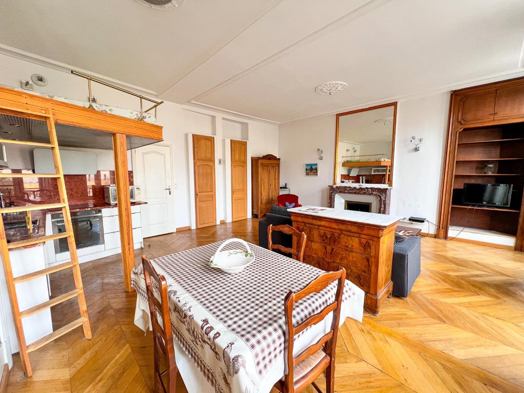 Apartment Charmant Paris, Vue Notre-dame