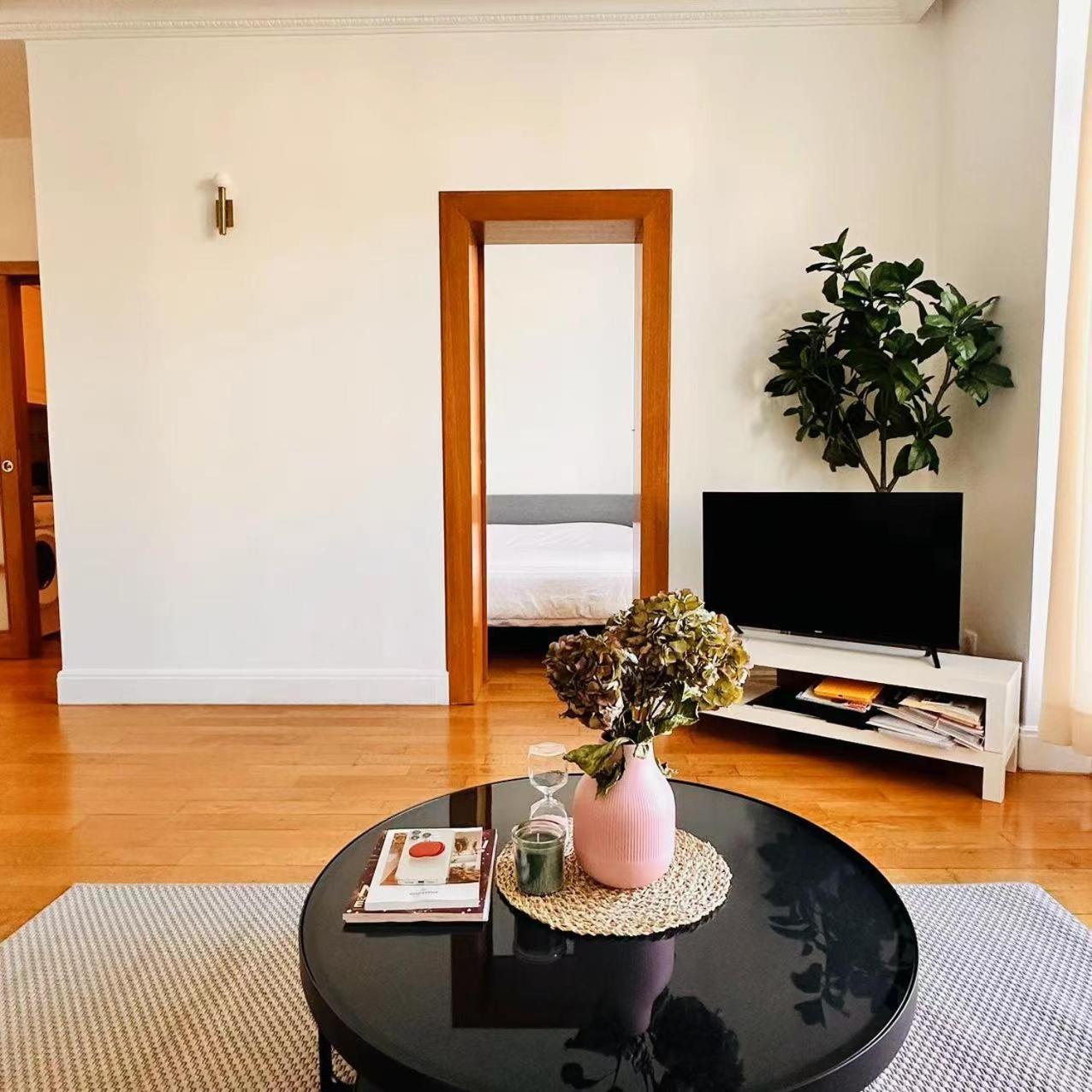 2 Bedrooms In Marais Paris