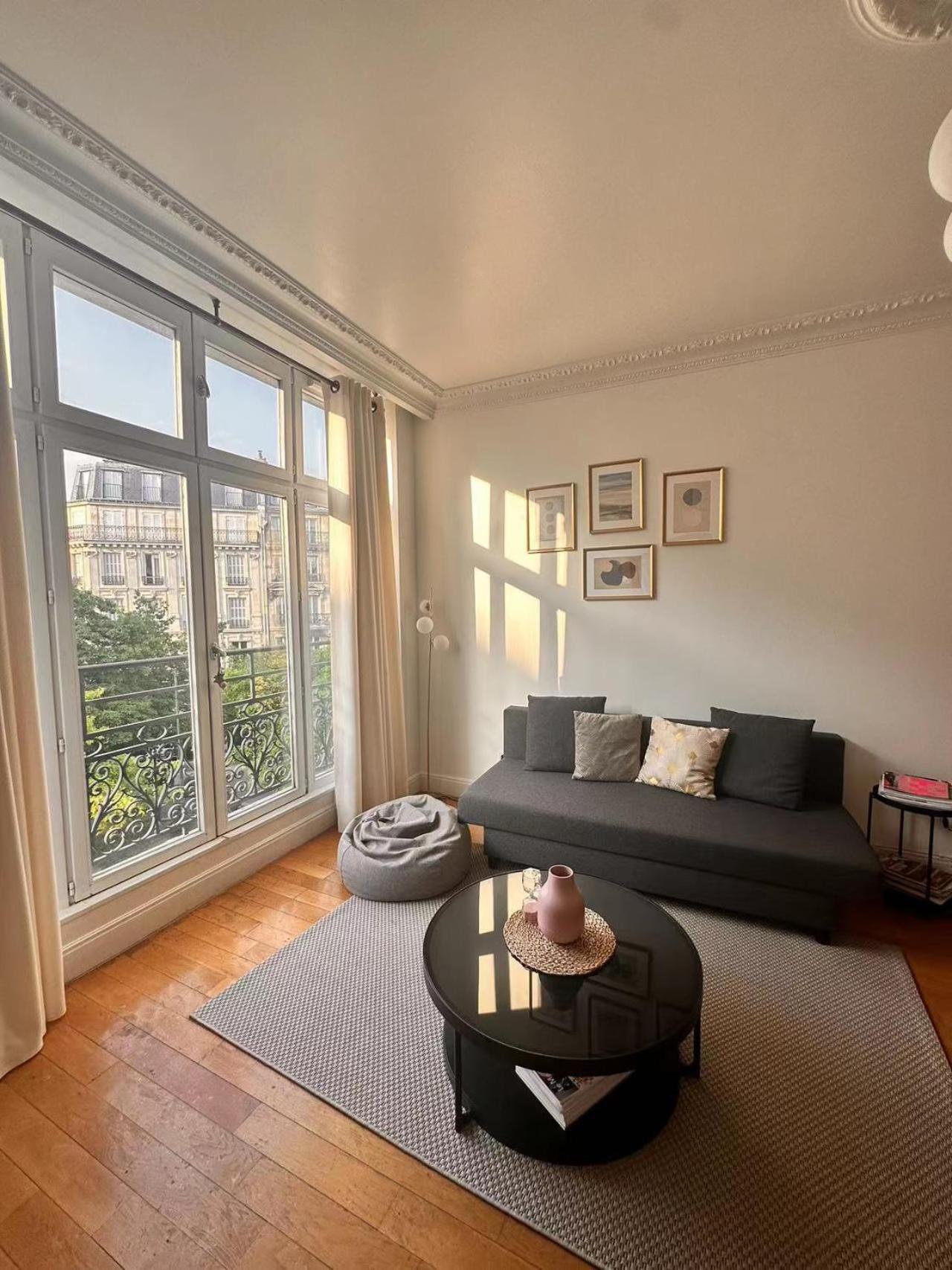 2 Bedrooms In Marais Apartamento