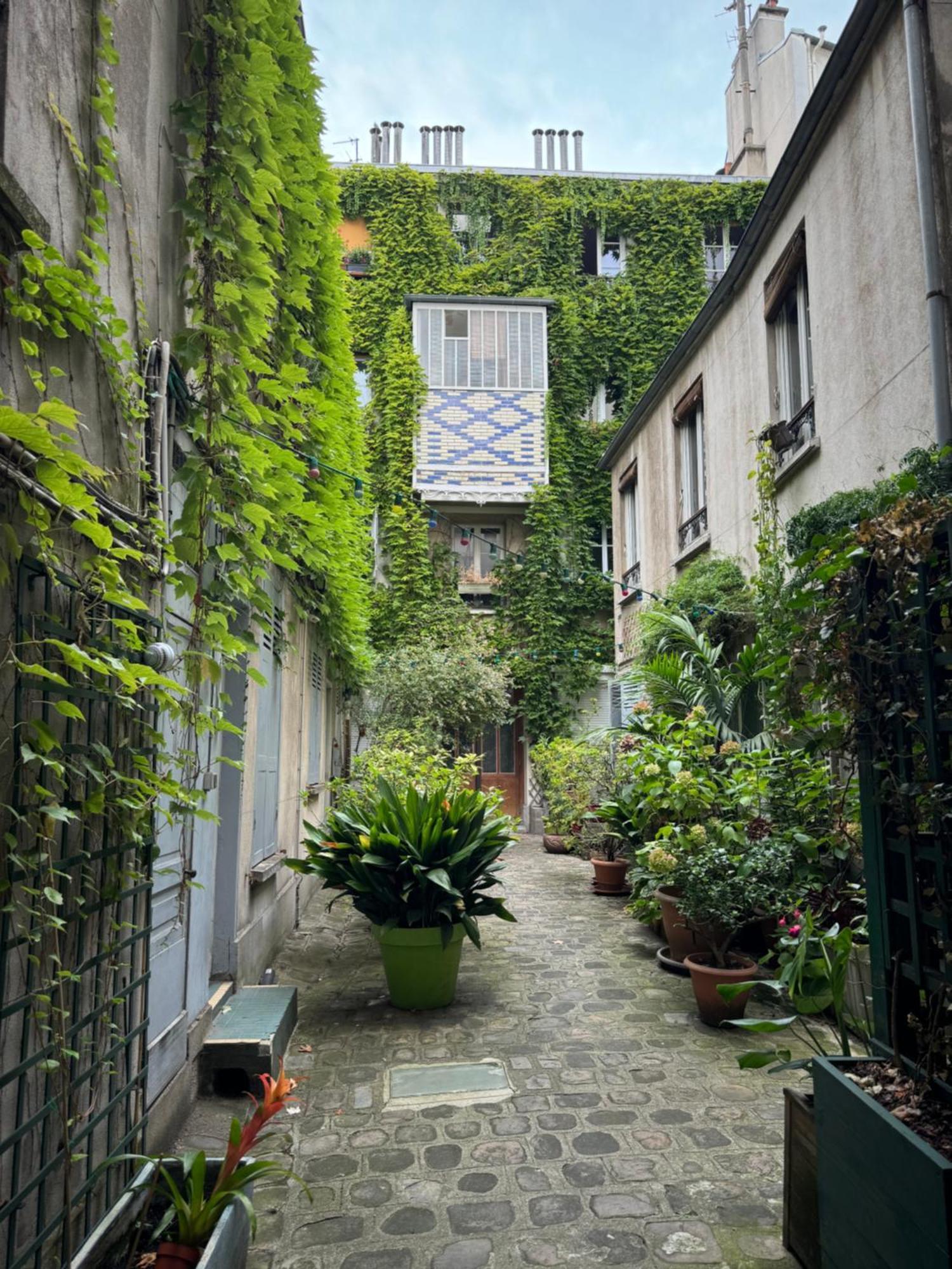 Charonne Apartment *