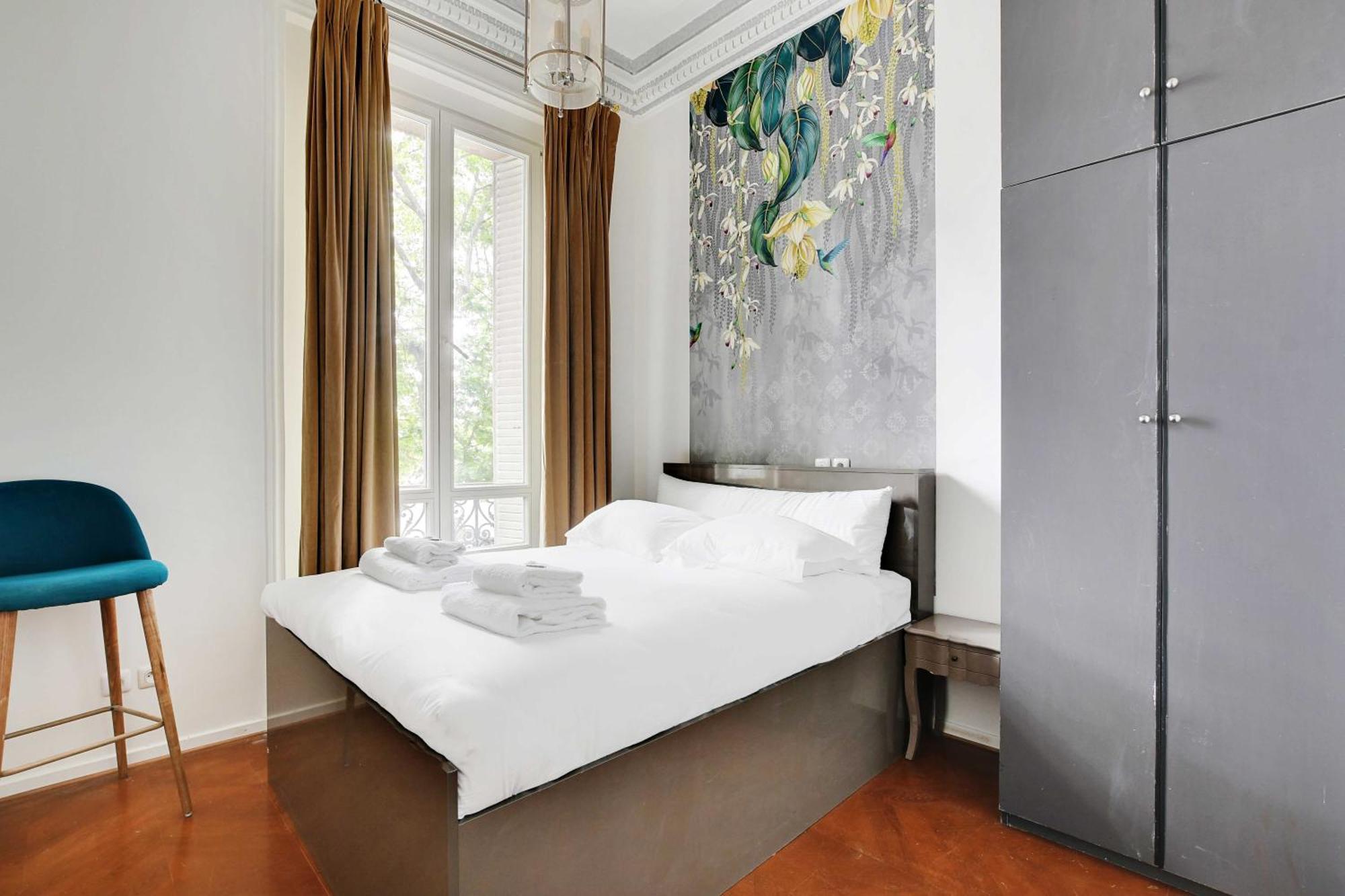 Magnificent Appt - 2bd-4p - Georges V - Champs-elysees