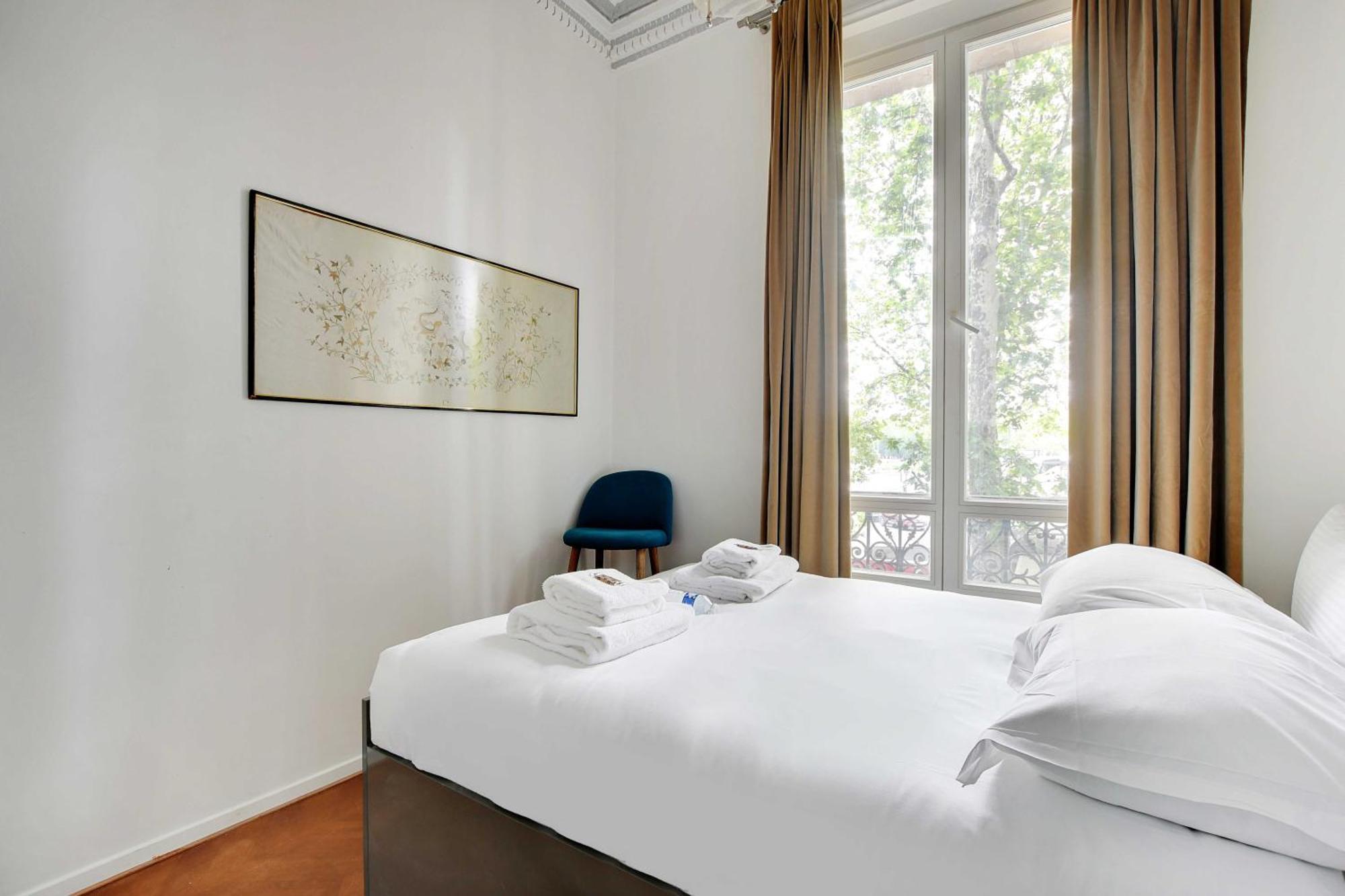 Magnificent Appt - 2bd-4p - Georges V - Champs-elysees * Paris