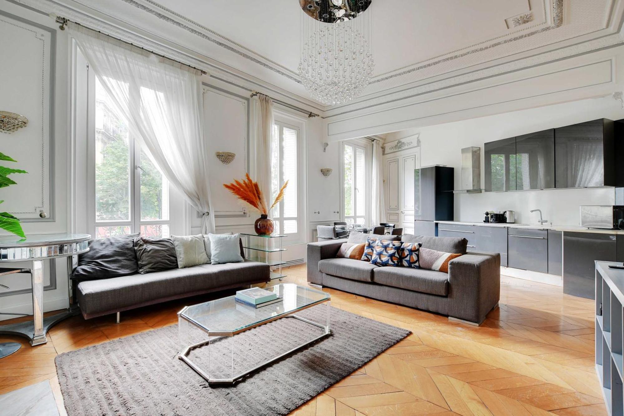Apartment Magnificent Appt - 2bd-4p - Georges V - Champs-elysees