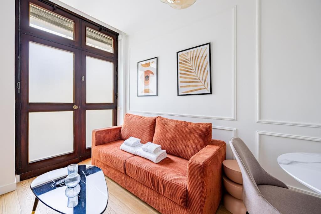 1 Chambre#tour Eiffel#champ De Mars#paris 7 Appartement
