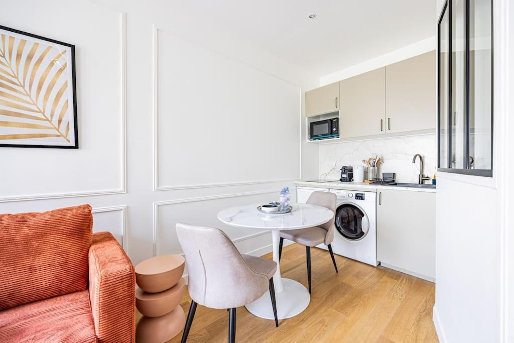 Appartement 1 Chambre#tour Eiffel#champ De Mars#paris 7 Paris