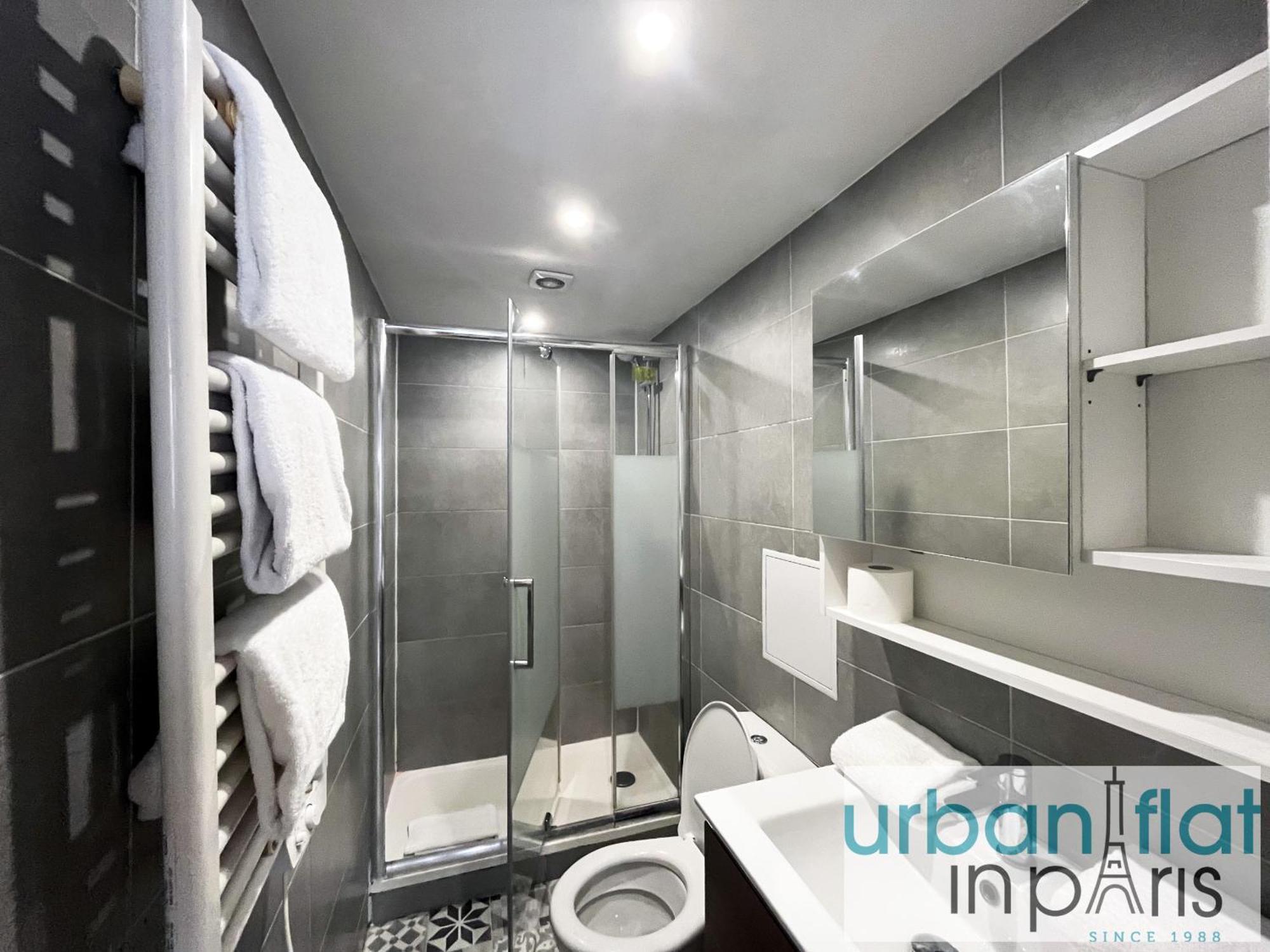 Urban Flat 13 - Pretty 2 Bedroom Parisian Flat Apartment