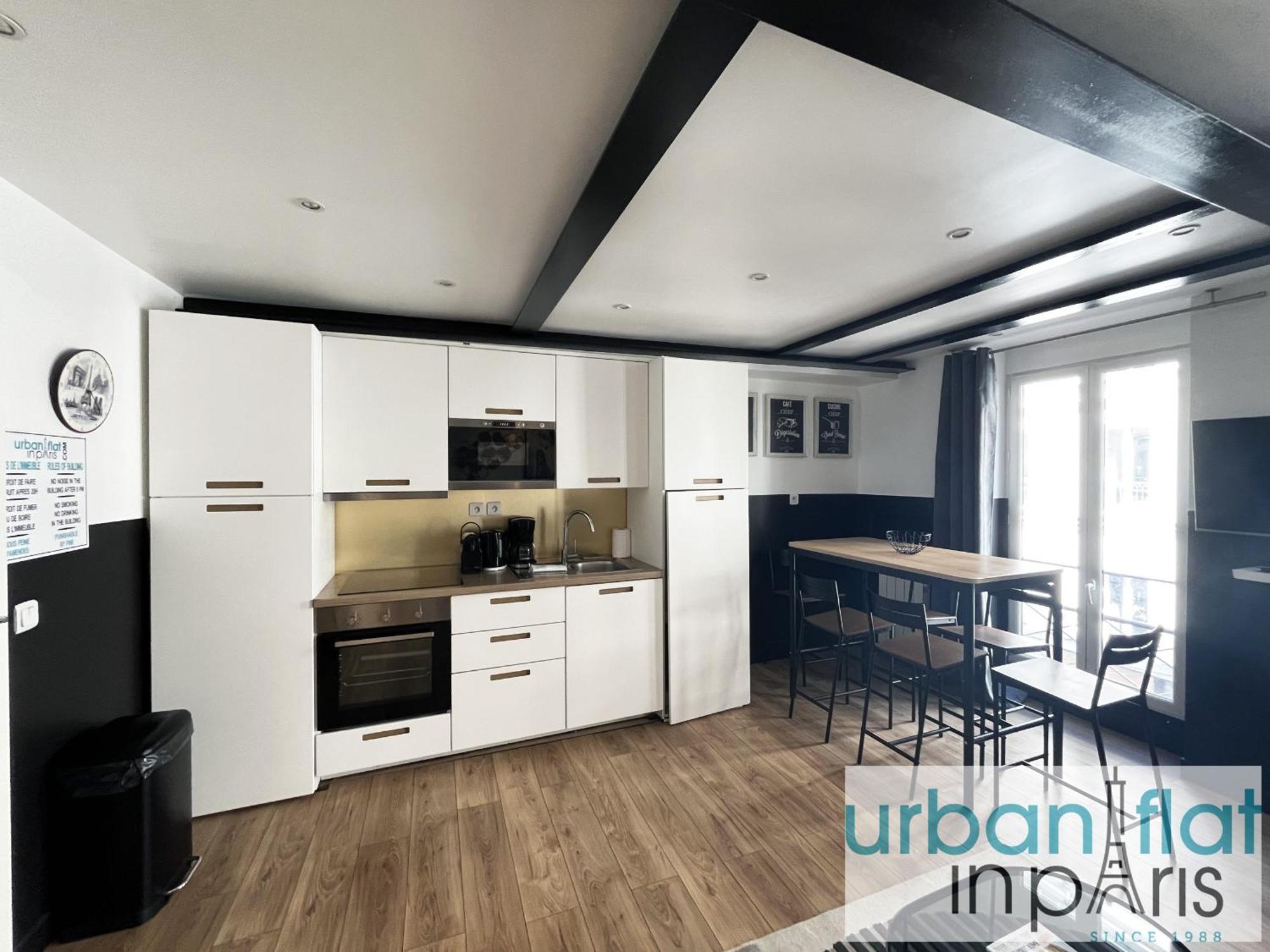 Urban Flat 13 - Pretty 2 Bedroom Parisian Flat Apartment *