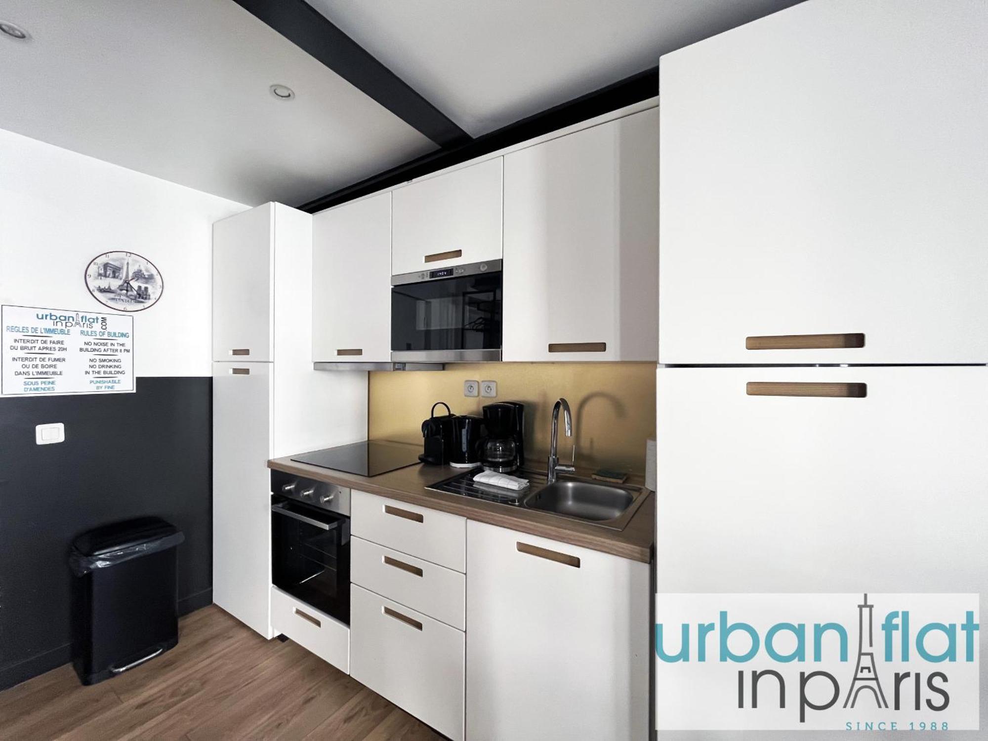 Urban Flat 13 - Pretty 2 Bedroom Parisian Flat