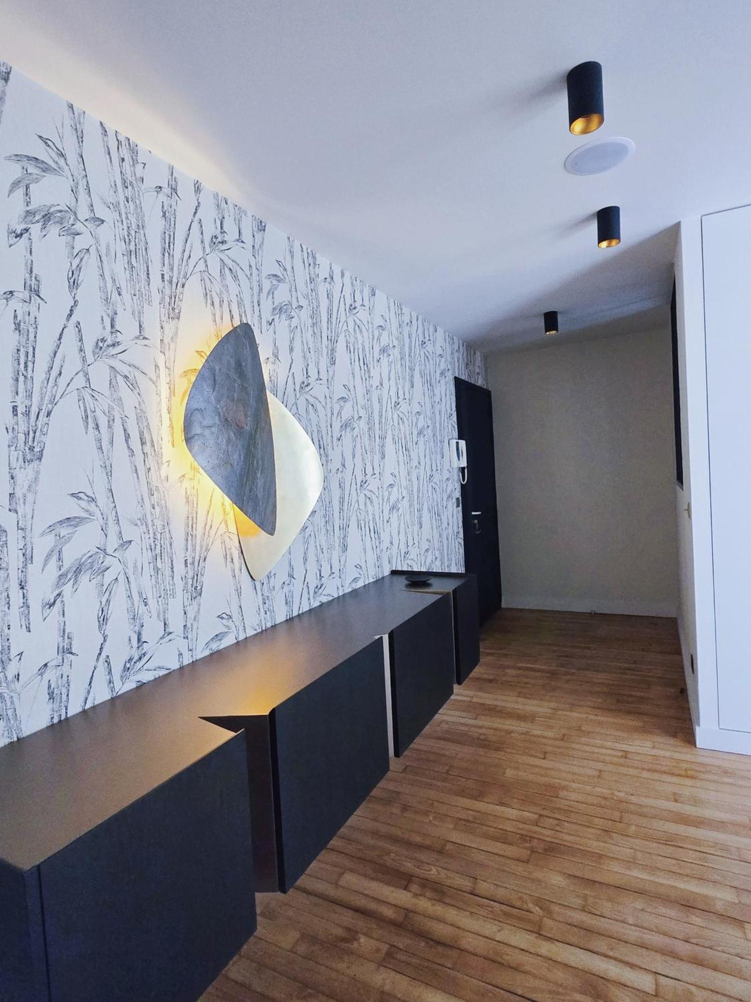 Luxury At Heart Of Apartment *