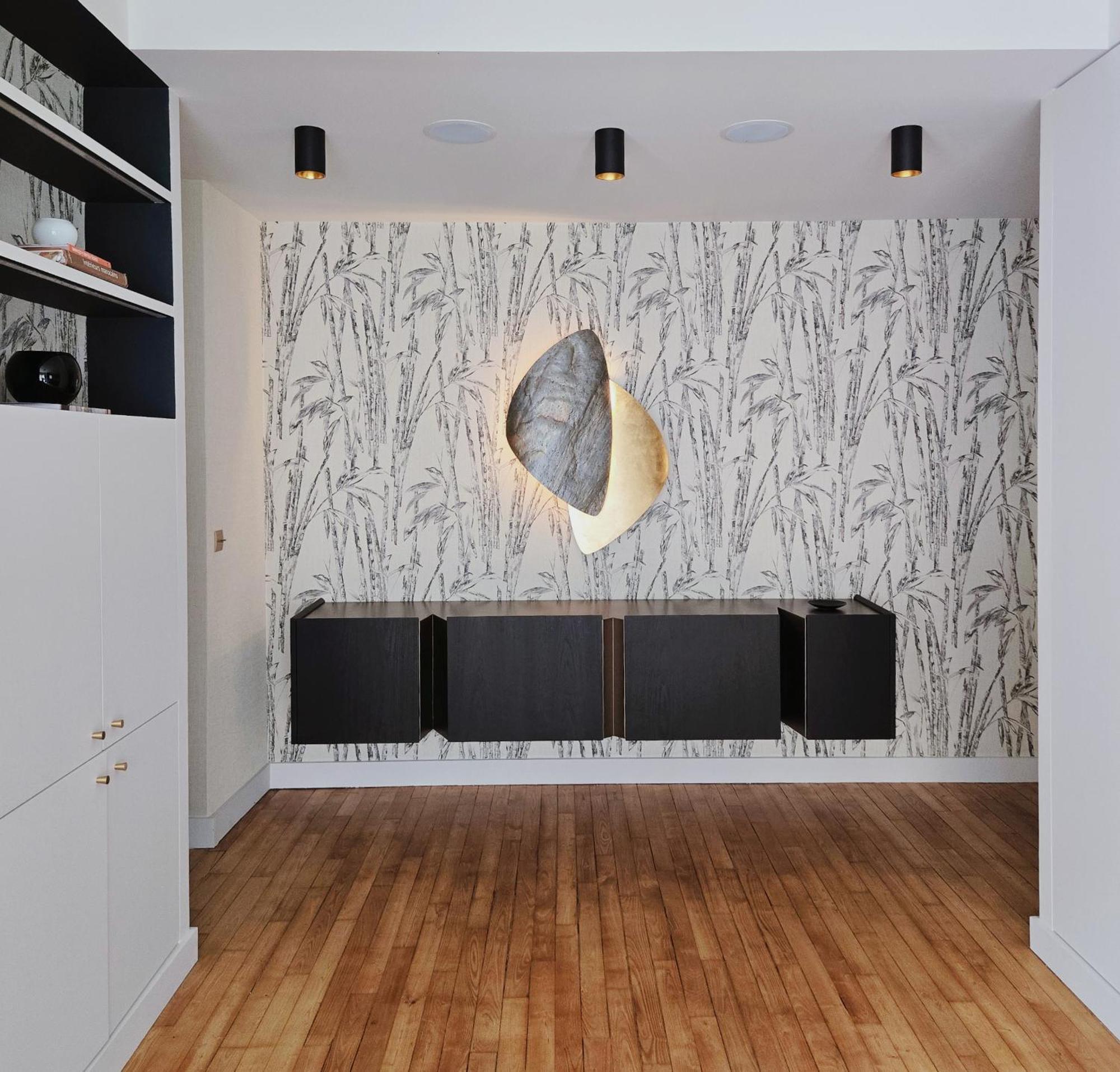 Luxury At Heart Of Apartment Paris