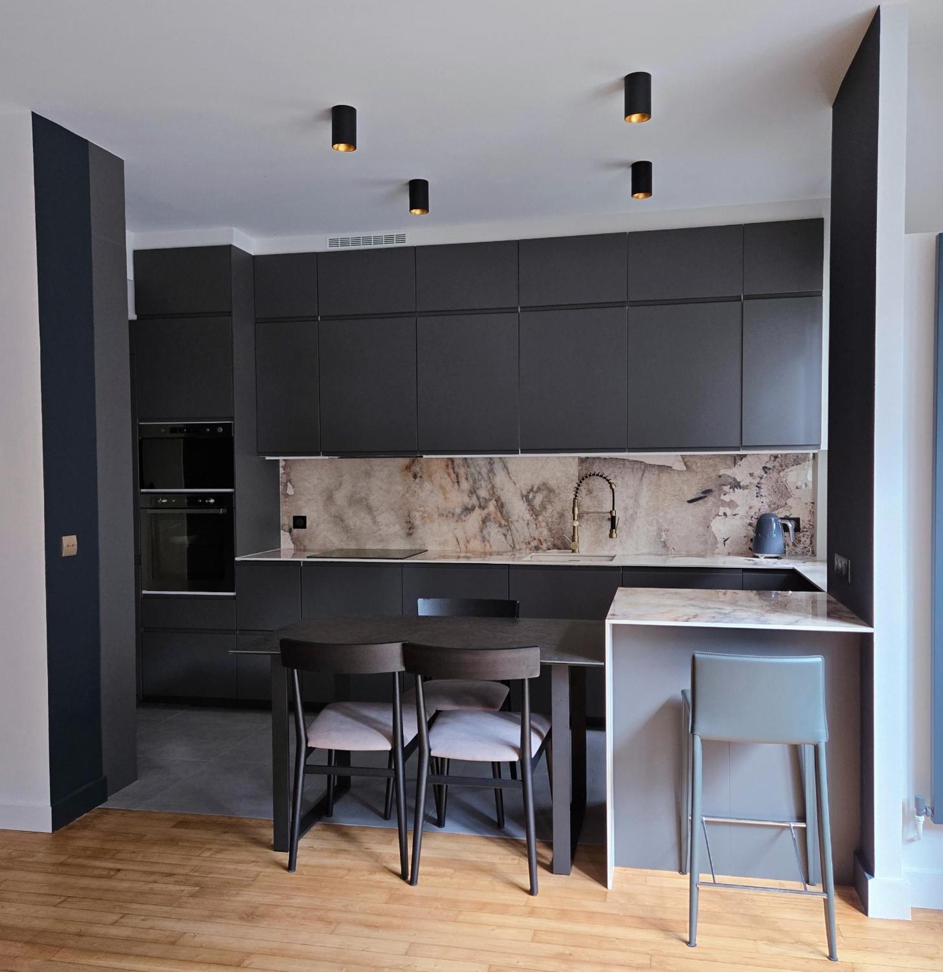 Apartment Luxury At Heart Of *