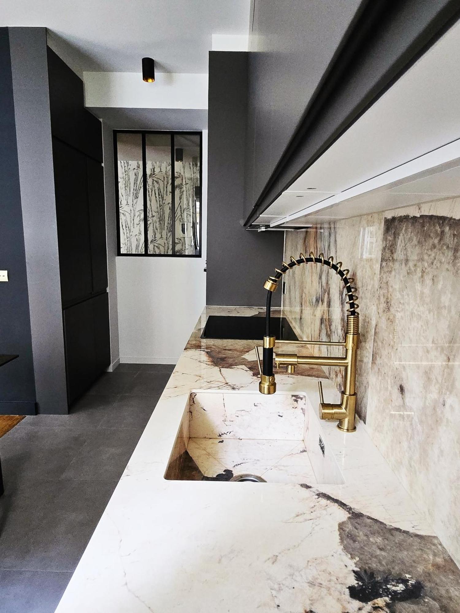 Apartment Luxury At Heart Of