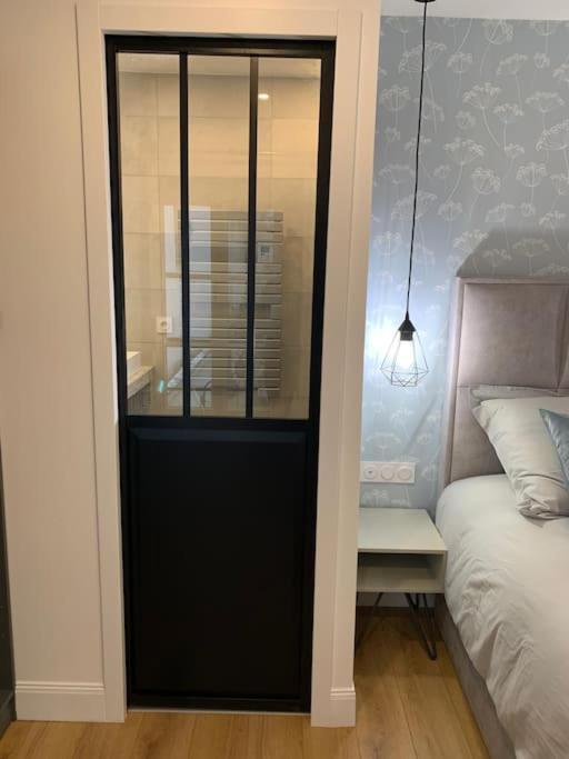 Renovated Close To Opera Apartment
