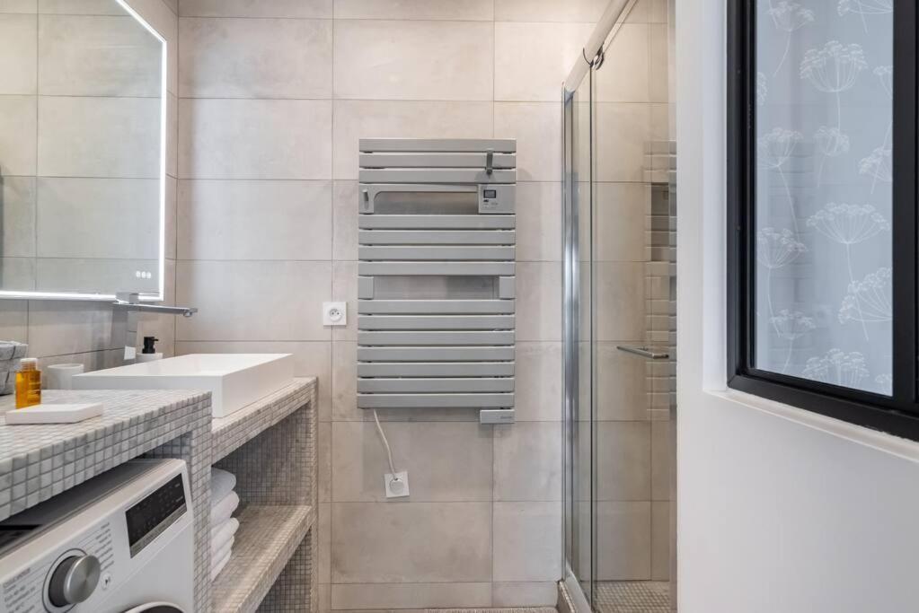Renovated Close To Opera Apartment