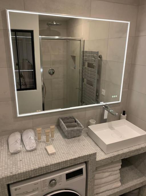 Renovated Close To Opera Apartment Paris