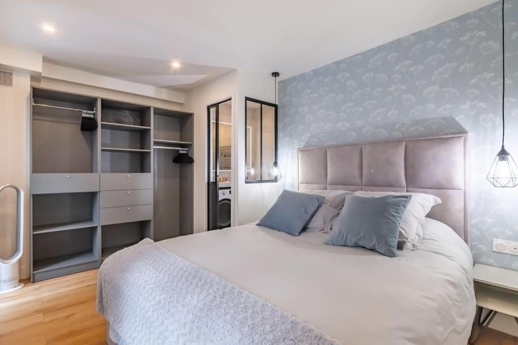 Renovated Close To Opera Apartment